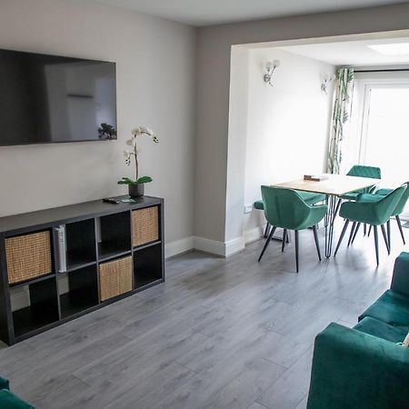Wave Stays - Ground Floor Apartment - Outside Seating Area Cleveleys Exterior foto